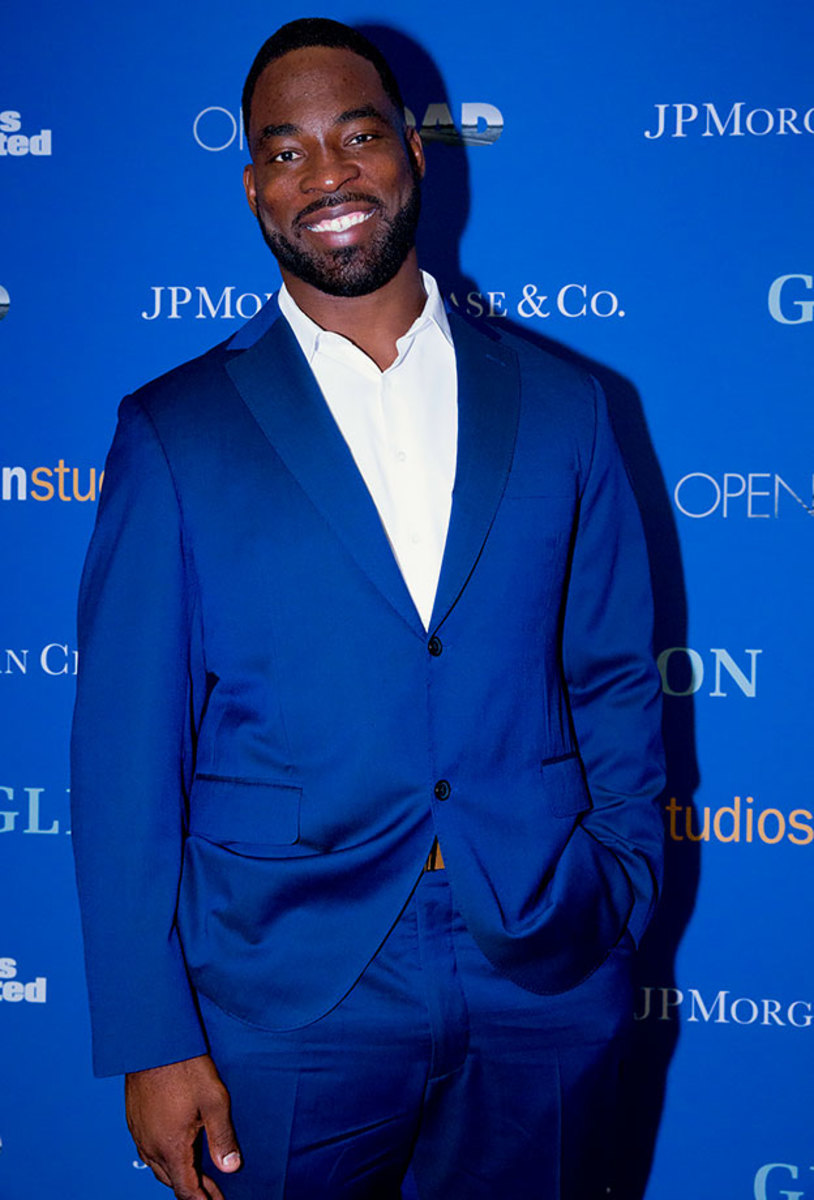 Justin-Tuck-SI450_TK1_00446.jpg
